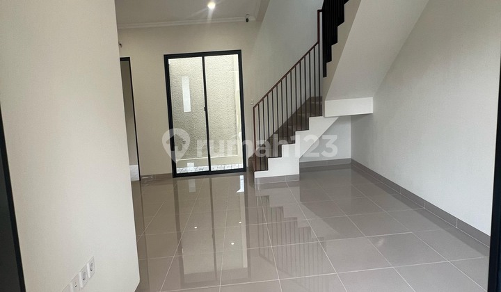 Brand New Carson House Summarecon Serpong 2
