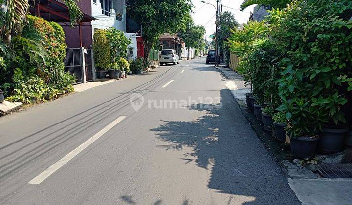 Rumah Eklusive Dan Elegan di Pusat Bisnis Mampang Jakarta Selatan sangat cocok buat kantor juga karena berada dekat ke Halte Busway Mampang . jual dibawah harga pasar . 2