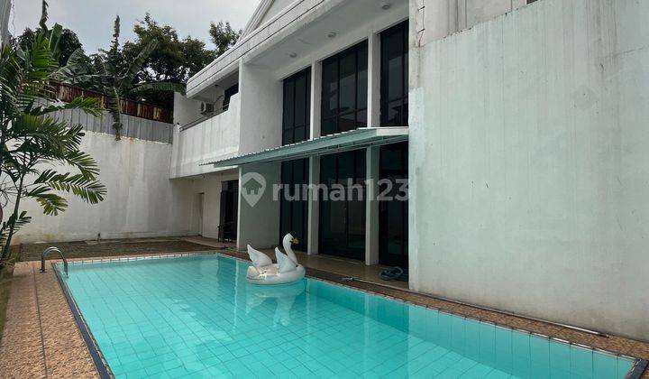 Rumah Eklusive Dengan Model Elegan Dikawasan Pemukiman Elite Bangka Jakarta Selatan 1
