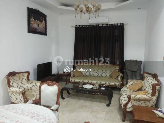 Rumah Asri Dan Nyaman Di Komplek Elite Perumahan Pesona Depok  2