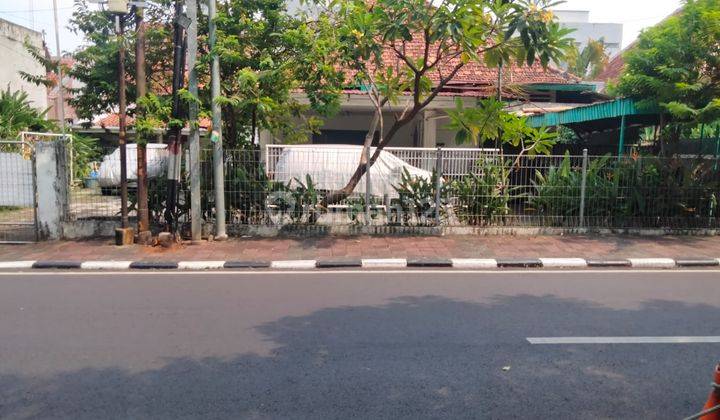 Rumah Asri di Kawasan Elite Menteng Jakarta Pusat 1