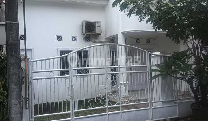 Rumah Asri dan Nyaman Siap Huni di Komplek Perumahan Beji Permai Depok ,Lokasi Tenang dan Aman dan Dijaga Satpam 24 Jam Cocok Buat Tempat Tinggal 2