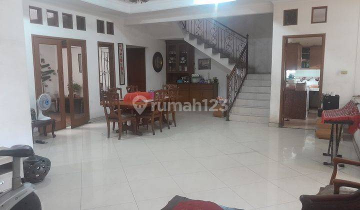 Rumah Asri di Jl. Kemanggisan Ilir Kebon Jeruk Jakarta Barat Cocok Buat Usaha Dan Tempat Tinggal . 2