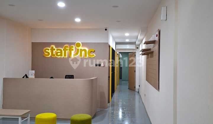 Kebayoran Baru Jakarta Selatan Ruko di Kawasan Perkantoran Melawai Blok M Cocok Buat Kantor , Resto , Bar , Klinik ,Salon dan Usaha Lainnya