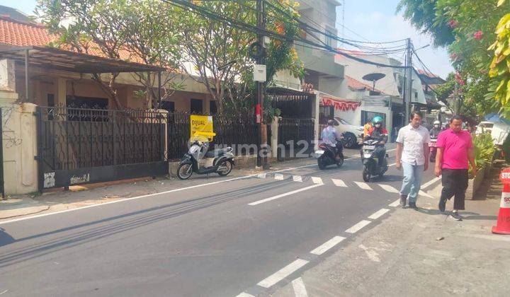 Rumah Asri di Kawasan Komersial   TEBET TIMUR nempel ke Jl. MT.Haryono Jakarta Timur.jual Cepat cocok buat  Kantor dan Kos2an Eklusive 2