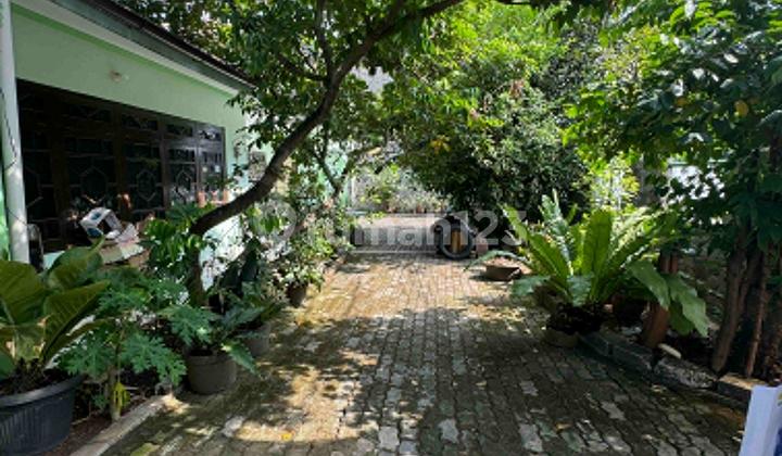 Charming and Comfortable House in Exclusive Residential Area of Cilandak, Close to Pondok Indah and Blok M