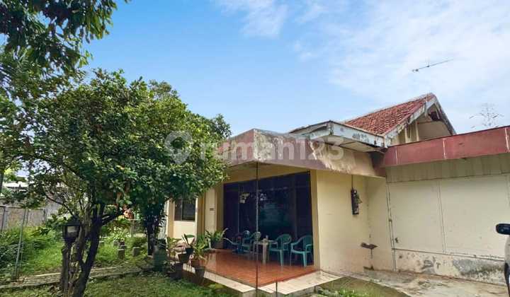 Rumah Tua hitung Tanah di kawasan Elite Pemukiman Duren Tiga Jakarta Selatan dekat ke Pusat Bisnis Jl. TB Simatupang dan  SCBD 2