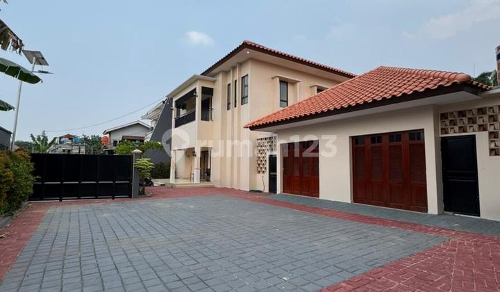 Luxury and Exclusive House in the Elite Residential Area of Radio Dalam, suitable for office and residence. 2