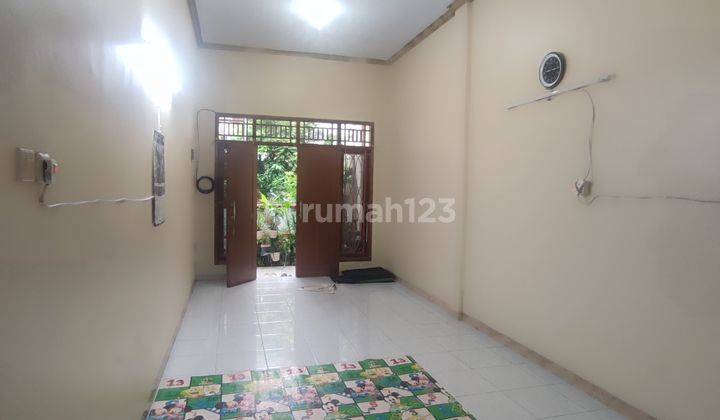 Disewakan Rumah 2 Lantai Di Kebon Jeruk Jakarta Barat 1