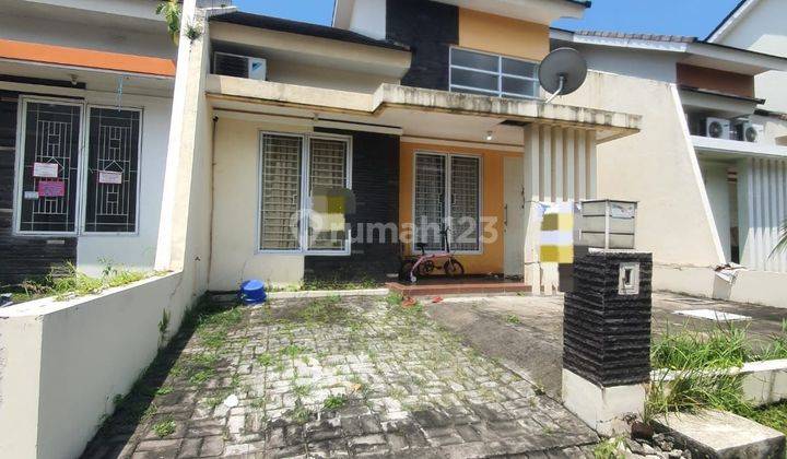 rumah ladiva greenhill surabaya barat 1