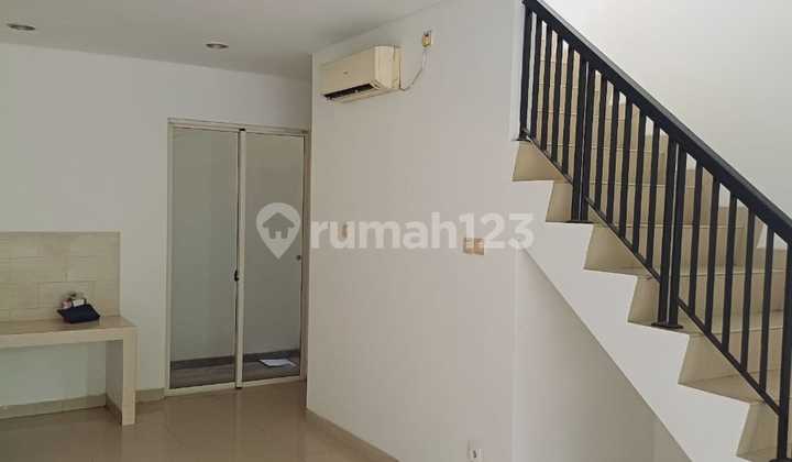 Jual Rumah 3 Lantai Pik1 Katamaran Indah Hadap Jalan Raya 2