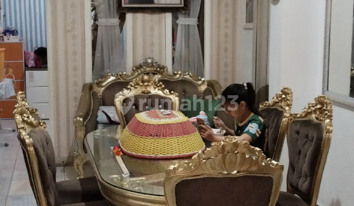 24-Hour Security One Gate System Complex House in Buaran 2