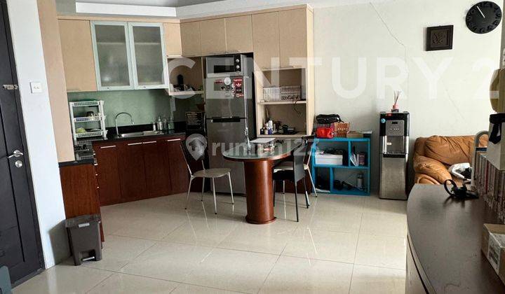 APARTEMEN COSMO RESIDENCE 2BR FURNISHED VIEW TANAH ABANG  2