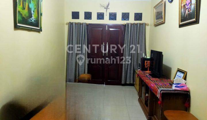 Rumah 4 Kamar Tidur 2 Lantai Di Metland, Jakarta Timur 1