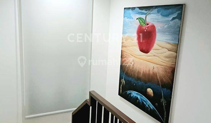 RUMAH CANTIK SEMI FURNISHED INCLUDE CCTV SIAP HUNI DI JGC 2