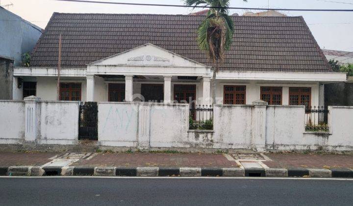 Rumah 2 Lantai Hook Di Daerah Menteng Jakarta Pusat 1