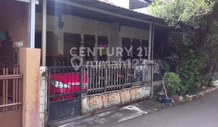 Rumah Lama Di Rawamangun Dekat Taman Komplek 2