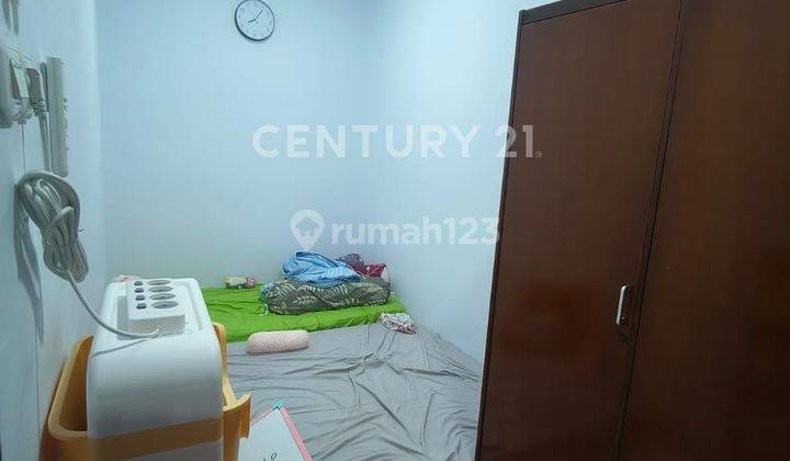 RUMAH SEMI FURNISHED 3LANTAI SIAP HUNI DI TAMANSARI 2