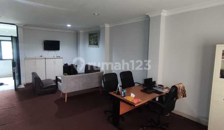 Jatinegara Commercial Building Very Strategic For All Businesses Jatinegara Commercial Building Very Strategic For All Businesses