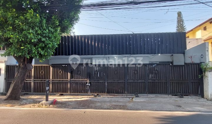 RUMAH STRATEGIS PINGGIR JALAN BISA UNTUK USAHA DI DUREN TIGA