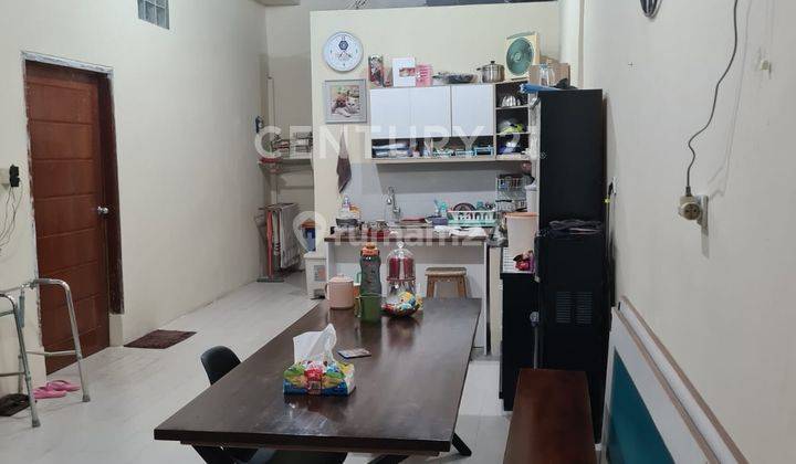 RUMAH BARU RENOVASI 3KT STRATEGIS TENGAH KOTA DI KWITANG 1