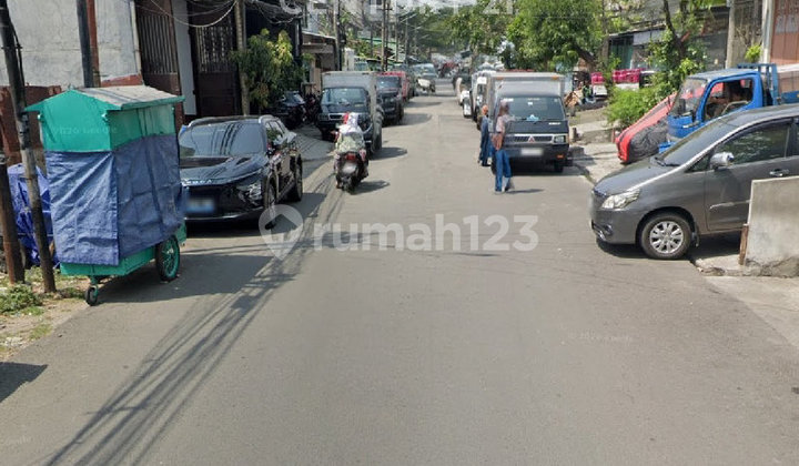 For Sale 3-Story Shop House Tambora, West Jakarta 2