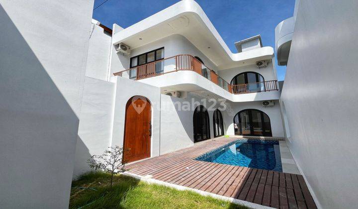 Yearly Rental 3 Bedroom and 3 Bathroom Mediterranean Villa In Nusa Dua  Kontrakan HS - Hak Sewa