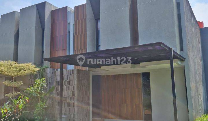 Rumah Minimalis 2 lantai di Discovery Altezza Bintaro Jaya 1