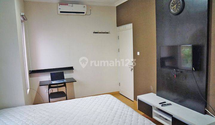 Rumah Cantik Full Furnished di Malibu Village, Gading Serpong 2