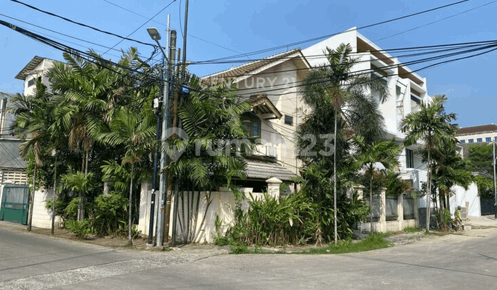 Pulo Raya Quick Access Block M Wijaya Flood-Free Residence Pulo Raya Quick Access Block M Wijaya Flood-Free Residence