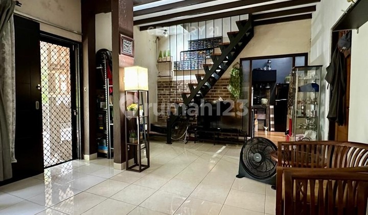 For Sale Hook House Mahogany Bintaro Jaya Near Parigi Toll Gate 2