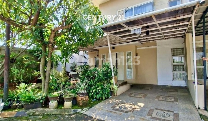 Need to Sell Quickly, Ready-to-Live House in One Gate Cluster Bintaro