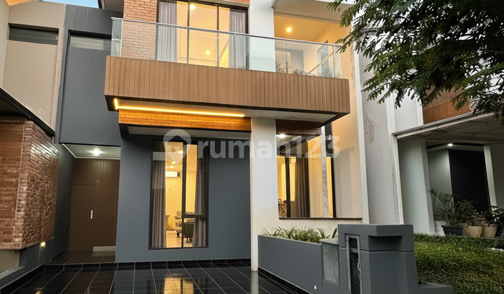 House with a great location in Discovery Serenity Bintaro Jaya.
