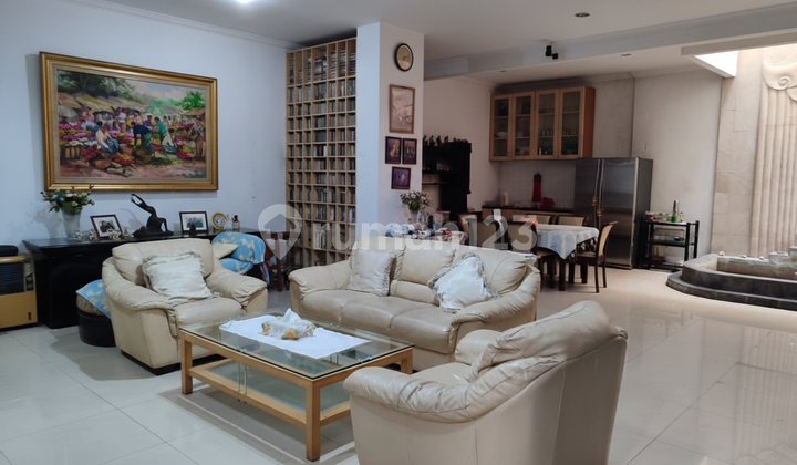 Rumah di Niaga Hijau Pondok Indah Lokasi Strategis