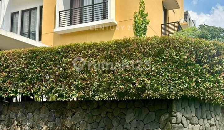 For Sale Hook House in Veteran Bintaro Near Toll Access and Pondok I