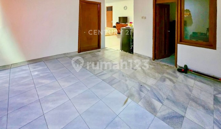 Dijual Rumah Bintaro Sektor 3 Baru Sudah Renov 2