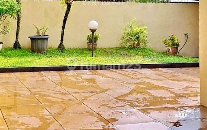 For Sale Well-Maintained House in Bintaro Jaya Sector 3 2