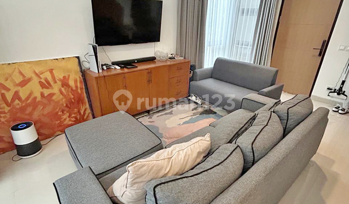 Rumah Modern siap huni di Provence Suite BSD City