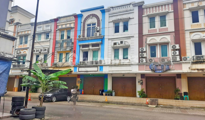 Ruko Golden Madrid 2 BSD City - Strategic Commercial Location Near Toll Road Ruko Golden Madrid 2 BSD City - Strategic Commercial Location Near Toll Road