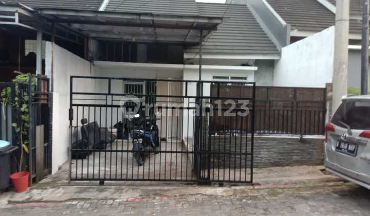 Rumah 1 lantai di Bukit Hijau Karawaci