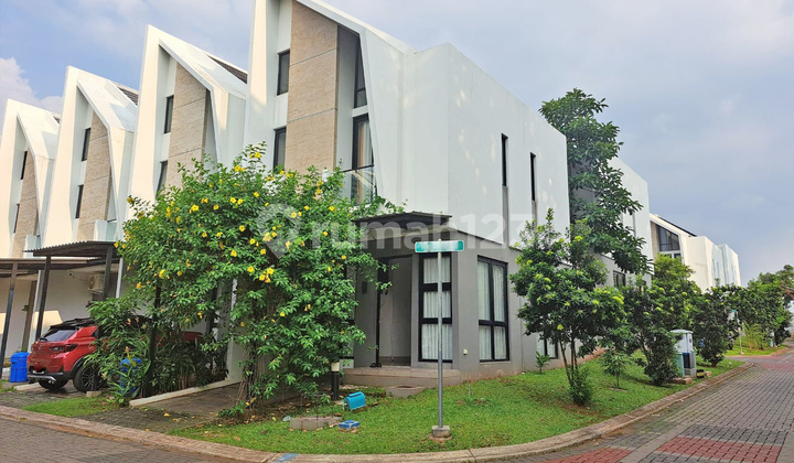 Rumah Hook 2 Lantai di Cluster Provence Suite Bsd City