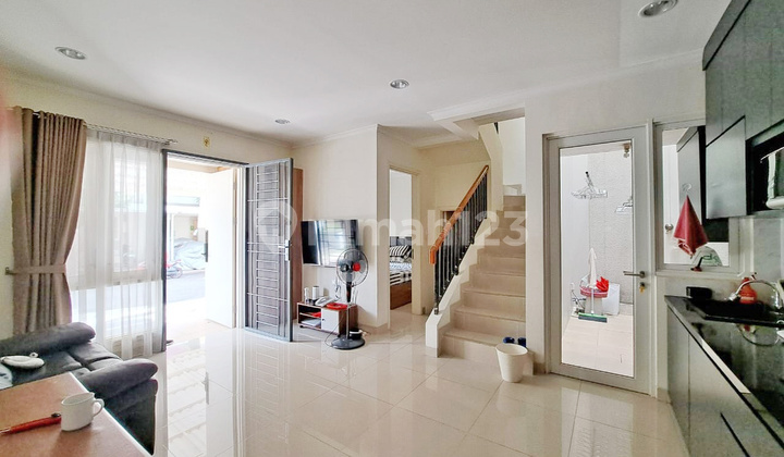 Modern Fully Furnished House in Thomson Gading Serpong