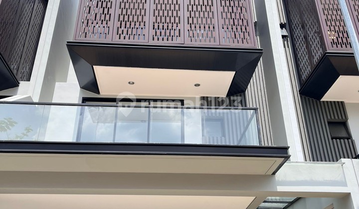 Rumah Modern Minimalis di Botany Hills, Fatmawati Cilandak Jakarta Selatan