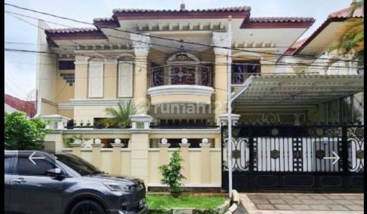 Rumah Mewah Asri  dalam Kompleks di Lebak Bulus, Jakarta Selatan 1