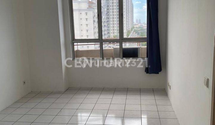 Apartement Paladian Park Tower C 3BR Unit Gandeng R1818 1