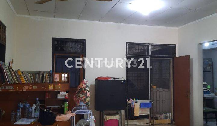 Rumah Lokasi Strategis di Komplek Marsela S7518 2