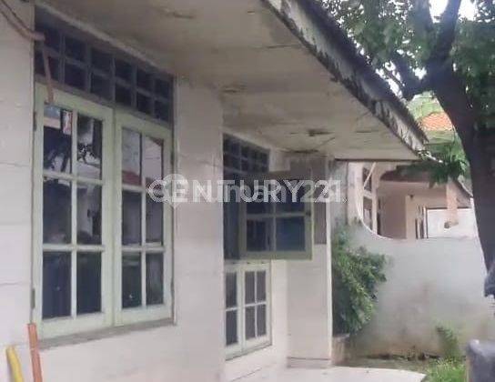 Rumah Tua Akses Jalan 2 Mobil Pondok Pekayon Indah S7529 1