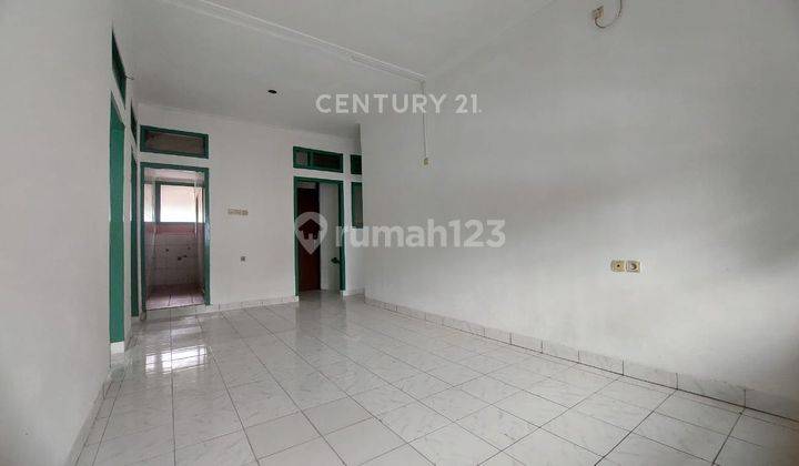 Rumah 2 Lantai Lokasi Strategis Di Cempaka Putih R2093 2