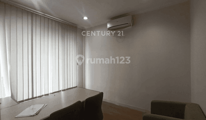 Ruko 3 Lantai Lokasi Strategis Di Kemang Raya NR0012 2