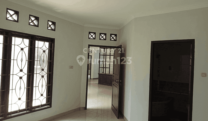 Rumah 2 Lantai Baru Renovasi Di Kemang Pratama R2071 2